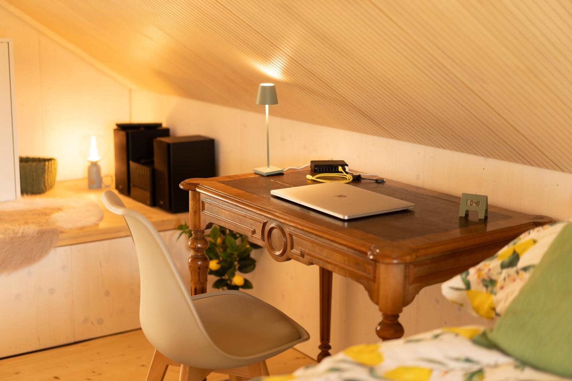 Tiny House Chez Claudine - Relaxen, Workspace, Naehe Thermen, Netflix, Free Parking & Wifi Brugg  Exterior photo